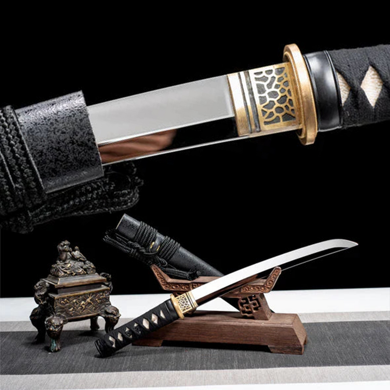 Schwarzes Tanto
